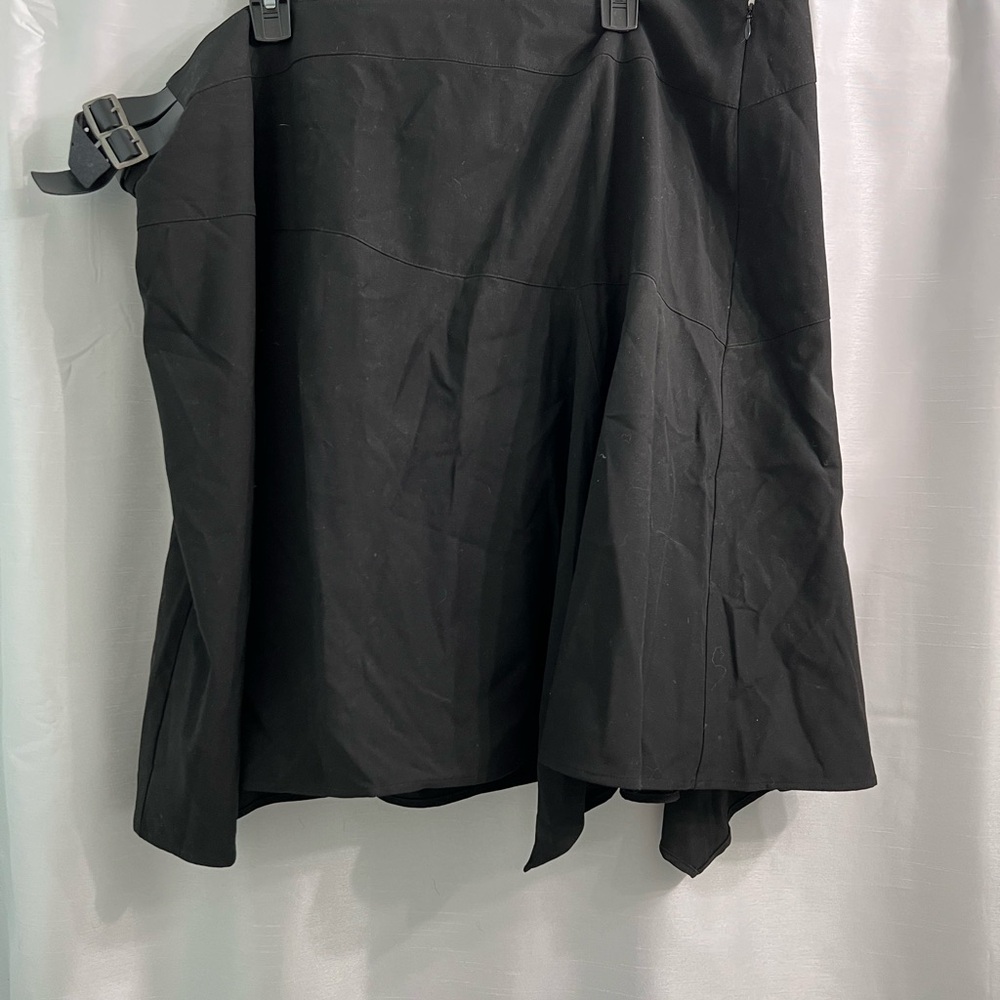Old Navy Women’s Plus Black Skirt with buckles